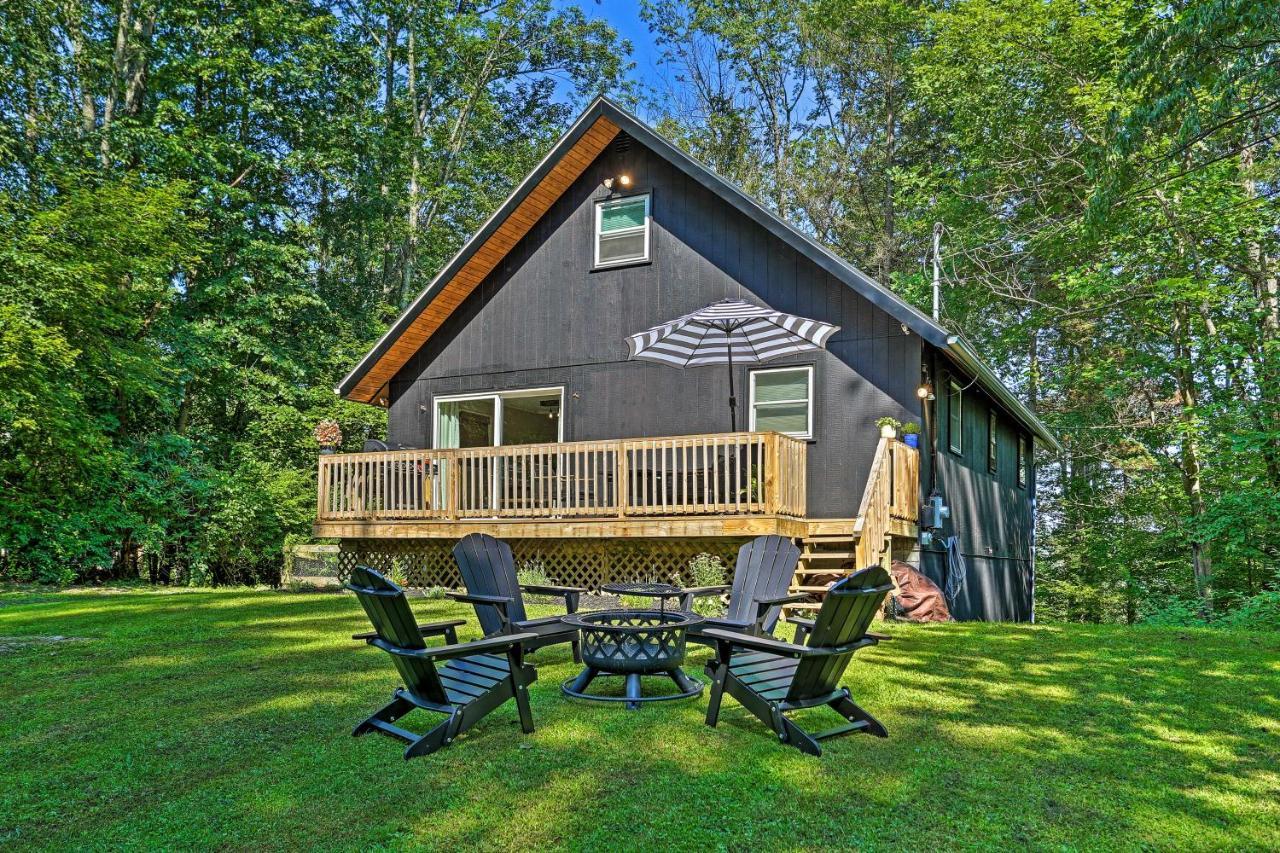 Modern East Stroudsburg Home With Deck And Gas Grill! Exterior foto